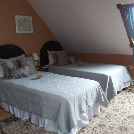 The Governor'S Inn Ludlow Room photo